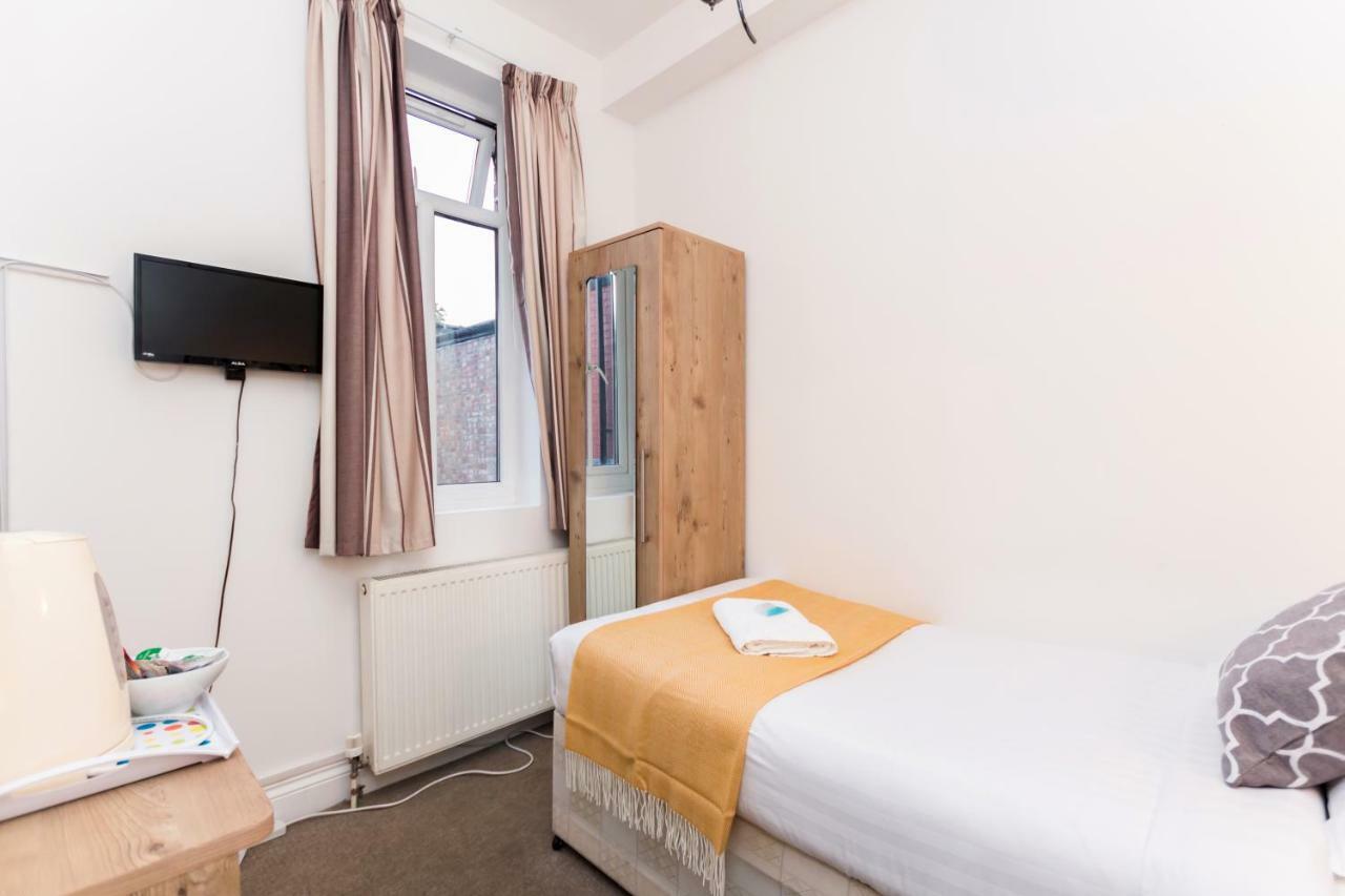Oyo Tamtam Acton Hotel Londýn Exteriér fotografie