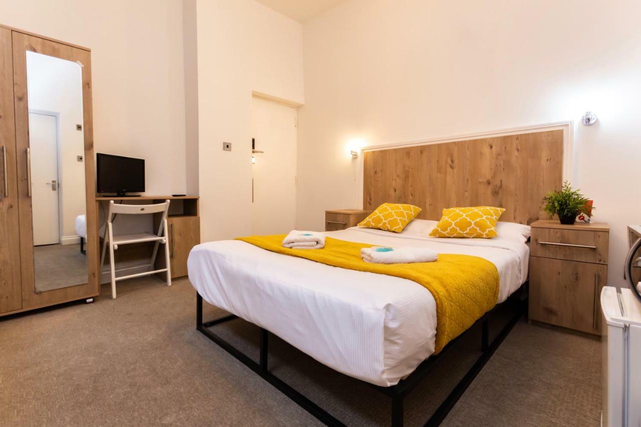 Oyo Tamtam Acton Hotel Londýn Exteriér fotografie